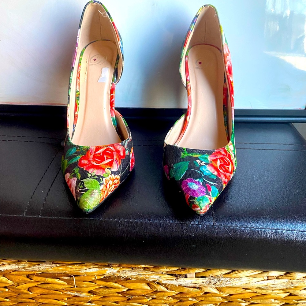 Flower shoes